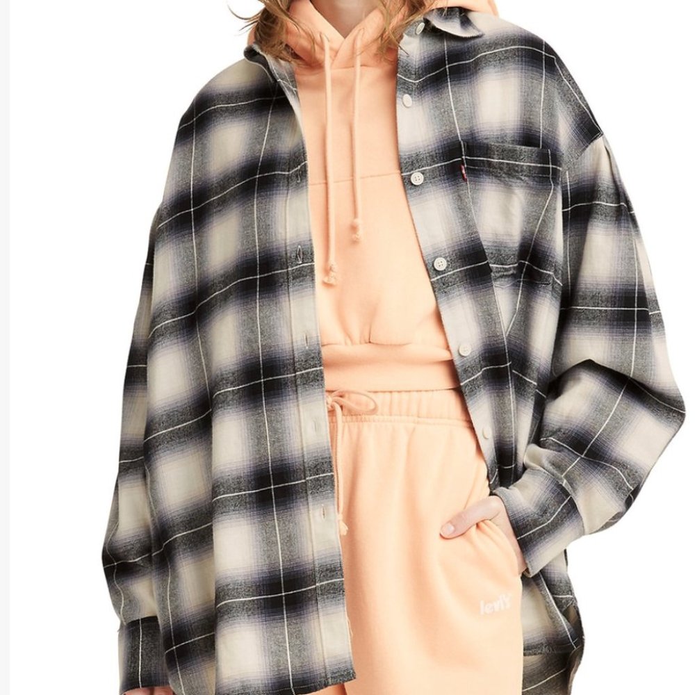 Levi's NWT $60 Caviar Plaid Pocket Kenna Button Up Flannel Top Women's M…